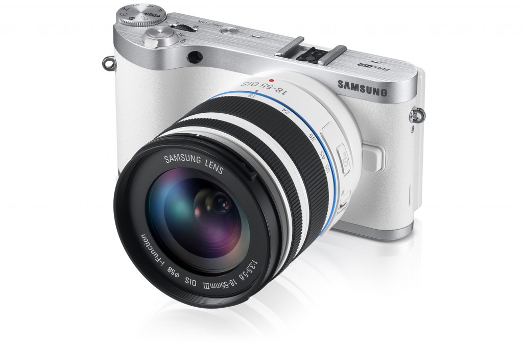 uk_EV-NX300ZBATGB_550_Dynamic8_white