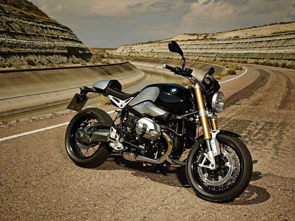 101613-2014-bmw-r-ninet-07