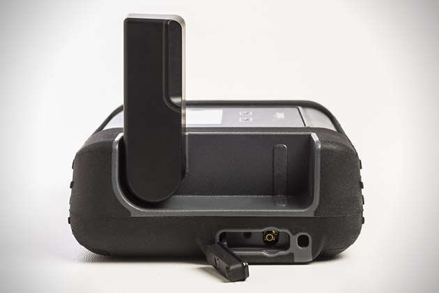 Iridium-Go-Satellite-Wi-Fi-Hotspot-3