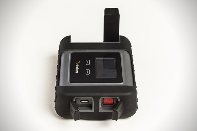 Iridium-Go-Satellite-Wi-Fi-Hotspot-4