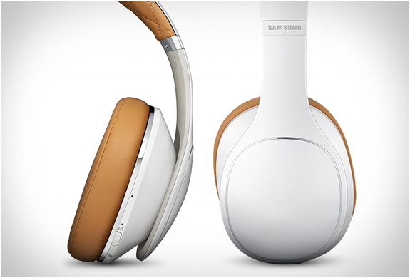 samsung-level-over-headphones-5